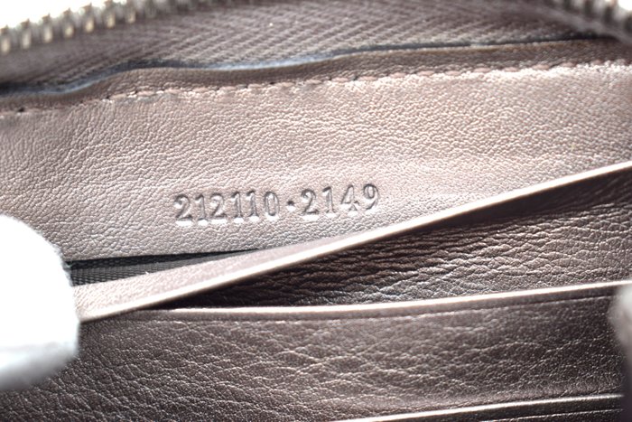 Gucci Long Bifold Wallet grey