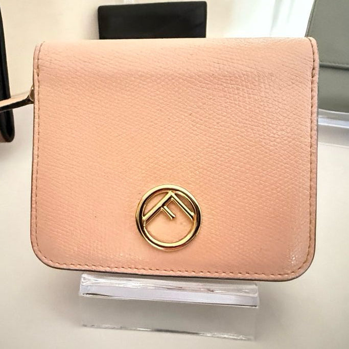 Fendi Logo Bifold Leather Wallet in Pink Poured Blush - VeeLuxeCollectives