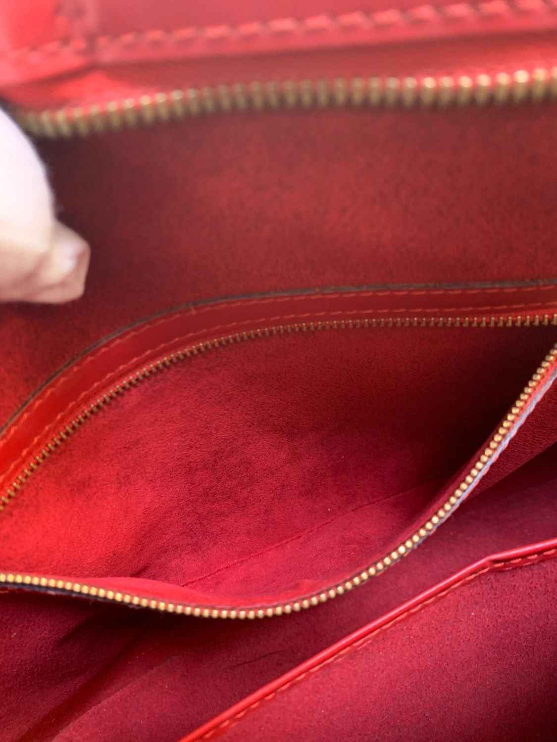 Louis Vuitton Lussac Red Epi Leather Vintage Medium Shoulder Bag