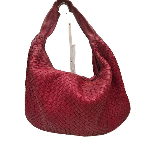 Bottega Veneta red hobo bag Intrecciato braided pattern soft lambskin leather.