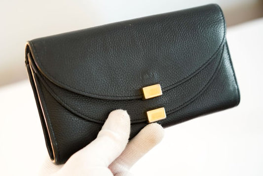 Portefeuille long Chloe Georgia en cuir noir à double rabat