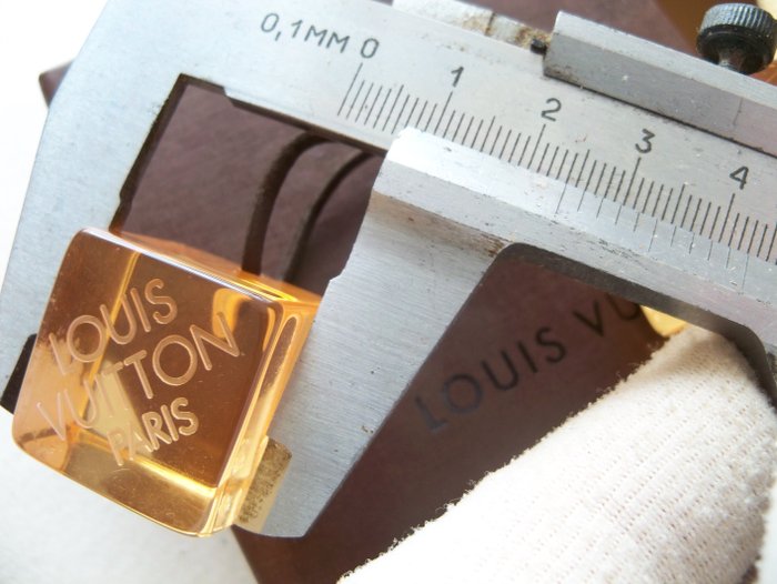 Louis Vuitton Hair Cubes – Accessories Set