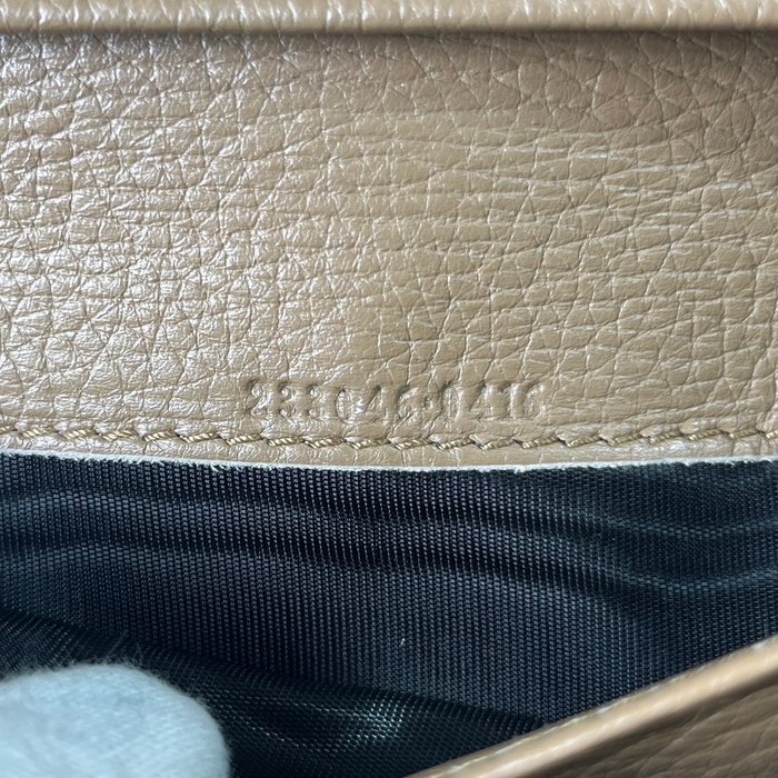 Gucci Beige Leather Long Bifold Wallet