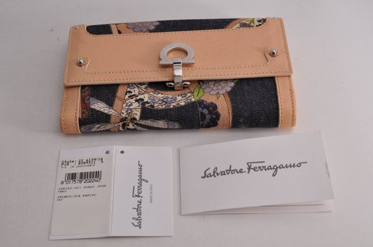 Salvatore Ferragamo Geldbörse aus burgunderrotem Lackleder mit Schleifen-Detail