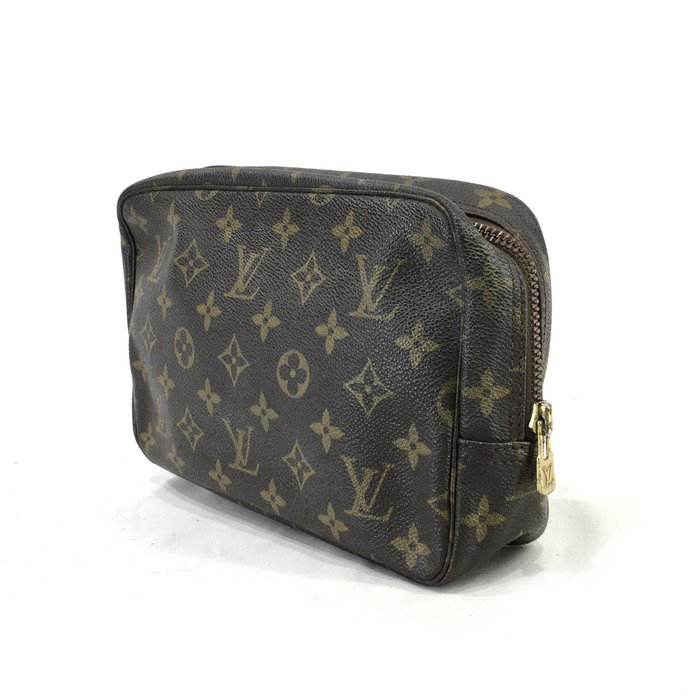 Louis Vuitton Monogram Trousse Toilette 23 – Vintage Cosmetic Pouch
