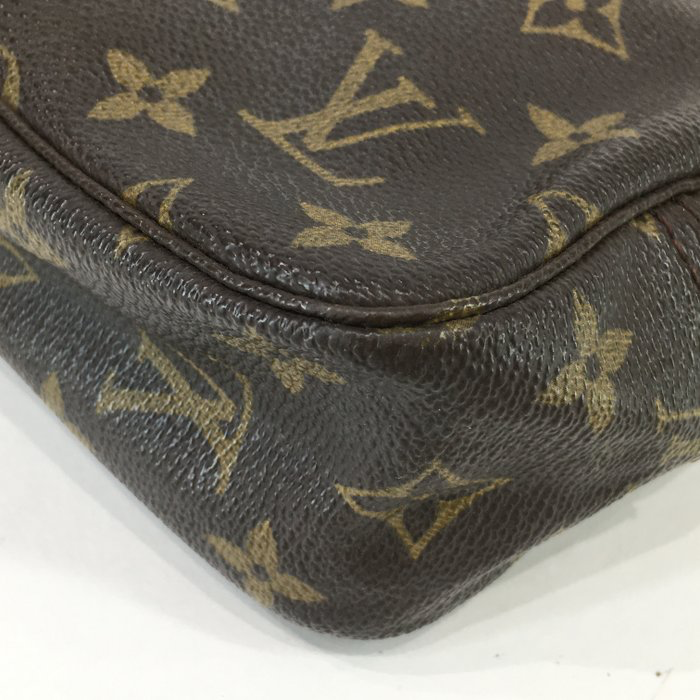 Louis Vuitton Monogram Trousse Toilette 23 – Vintage Cosmetic Pouch