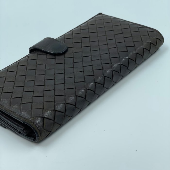 Bottega Veneta Intrecciato Continental Long Wallet –  Brown Leather