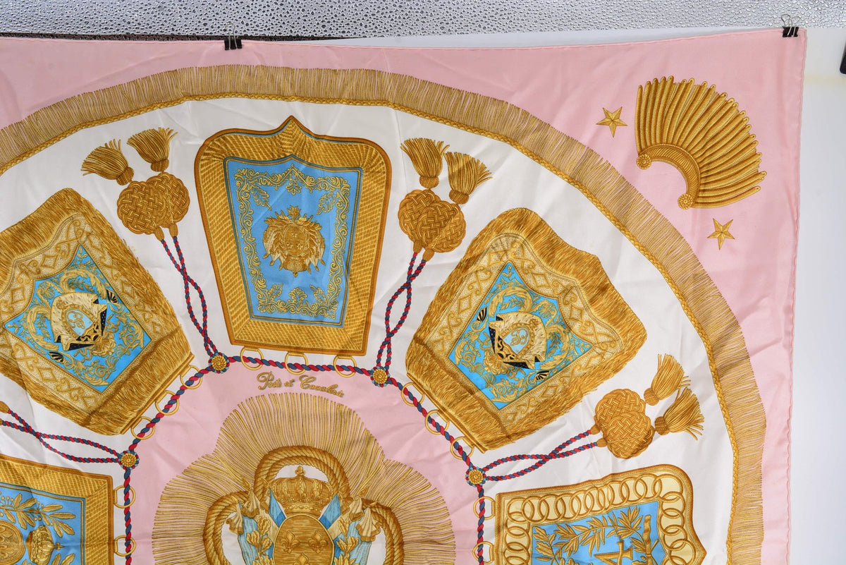 Hermès Poste et Cavalerie Silk Scarf – 89 × 89 cm