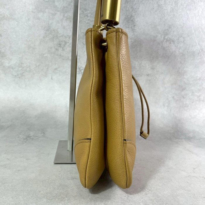 Gucci Mustard Leather Shoulder Bag — Style Code 108964