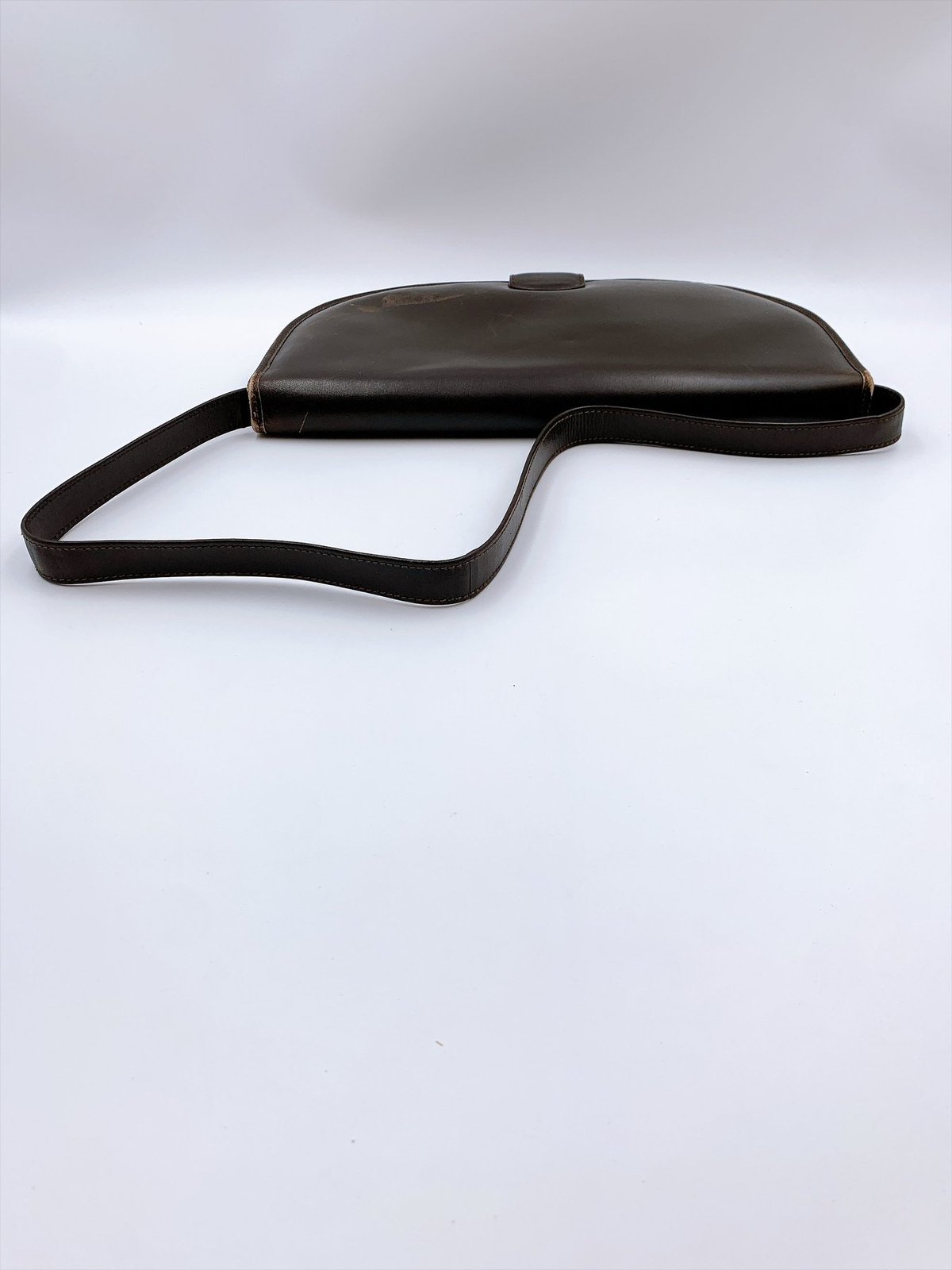 Gucci Vintage Brown Leather Shoulder Bag with Interlocking G Clasp