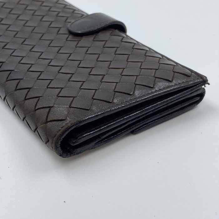 Bottega Veneta Intrecciato Continental Long Wallet –  Brown Leather