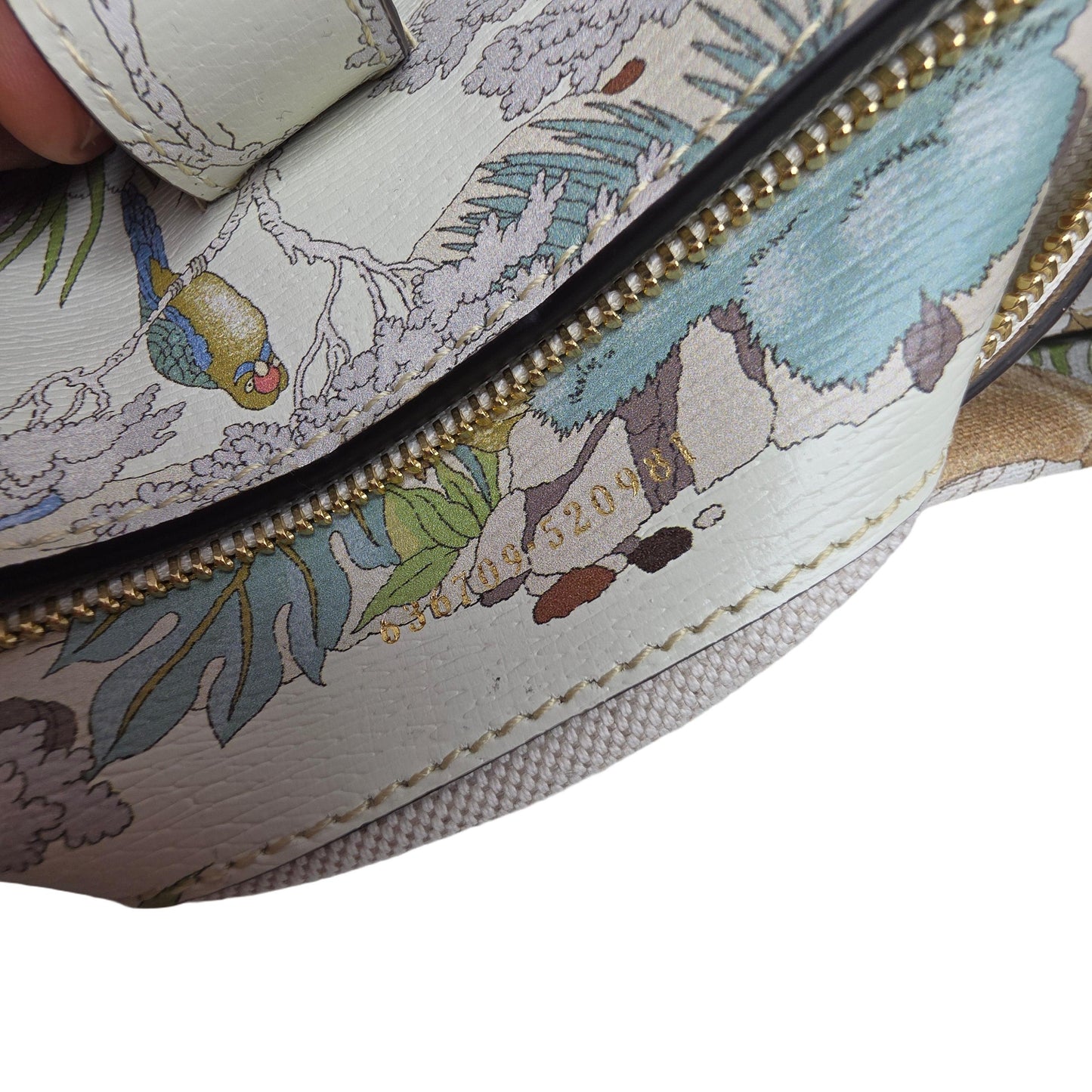 Gucci Jackie Tiger Shoulder Bag