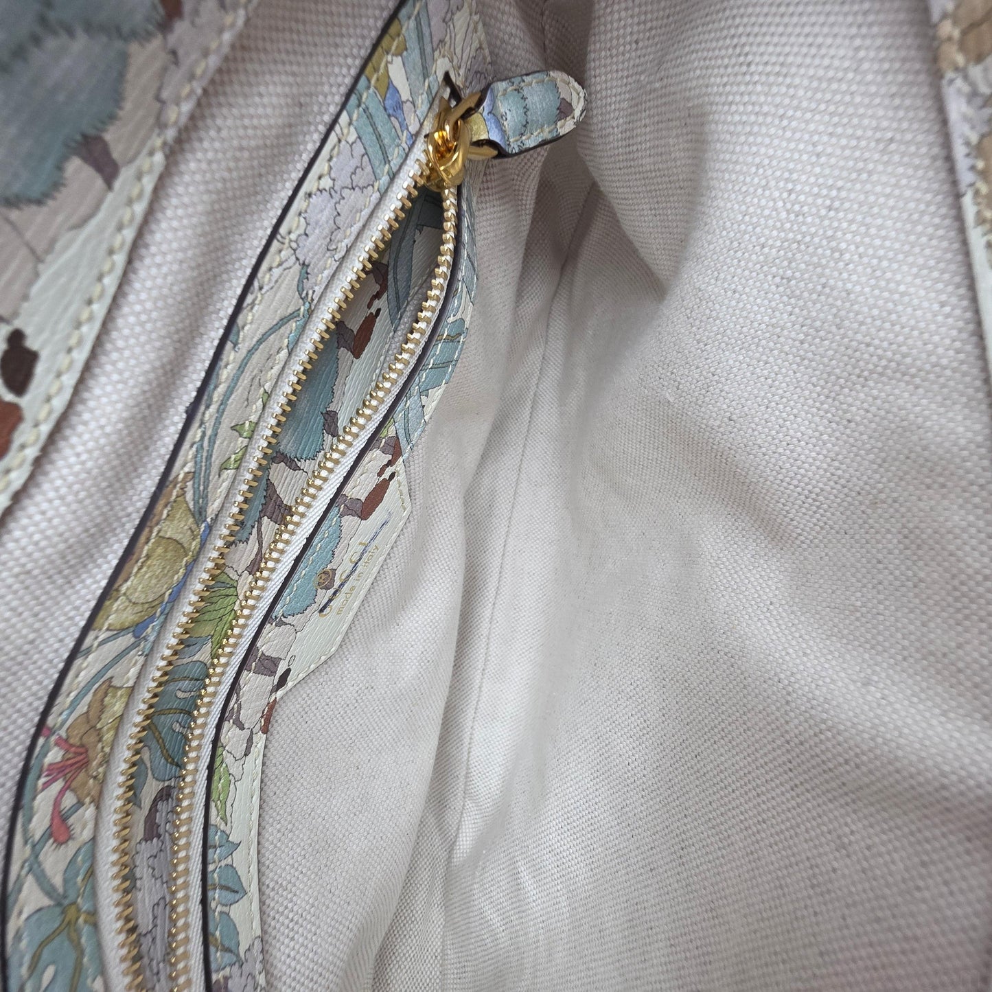 Gucci Jackie Tiger Shoulder Bag