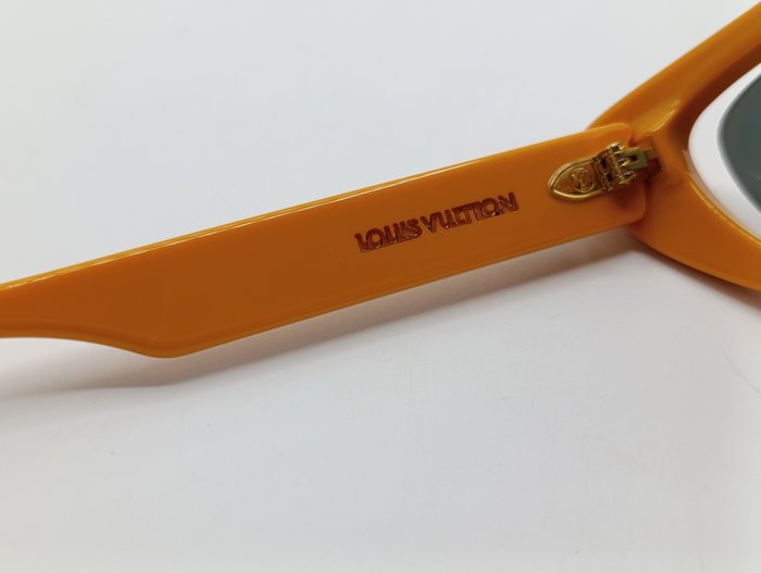 Louis Vuitton Sunglasses – Orange Resin . Gold-Tone hardware