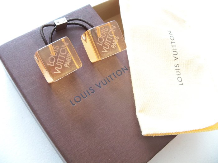Louis Vuitton Hair Cubes –  Accessories Set