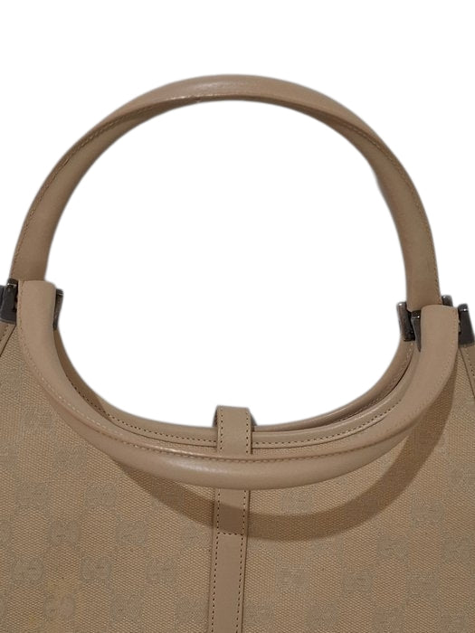 Sac à bandoulière Jackie de Gucci, couleur crème