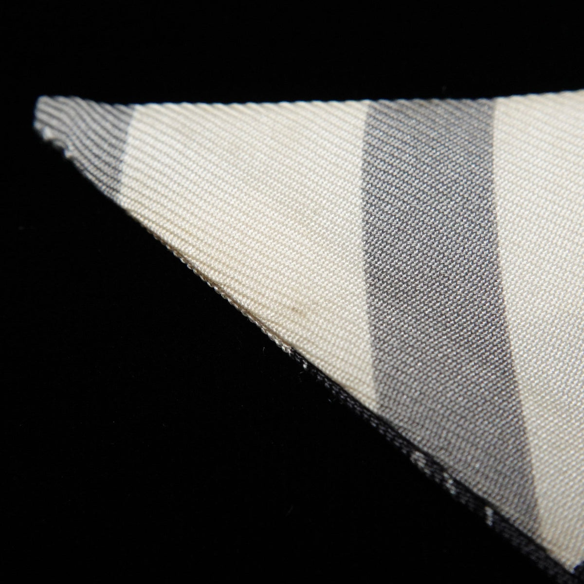 Hermès Twilly “Brides de Gala Bayadère” White and Yellow Silk Scarf