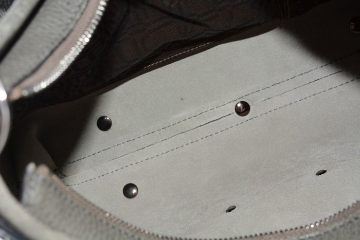 Salvatore Ferragamo Grey Leather Shoulder Bag