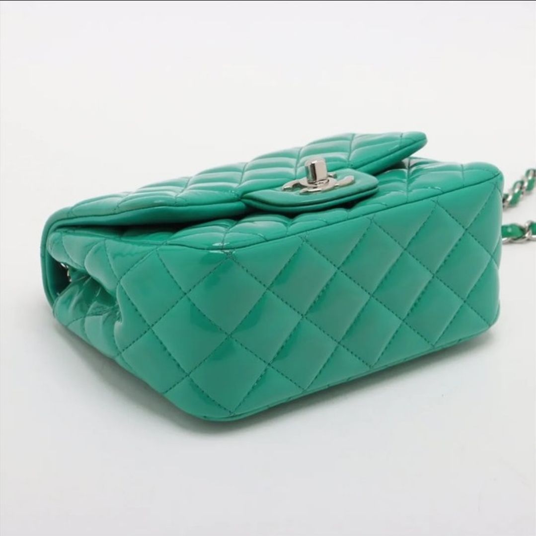 Chanel Mini Matelassé 17 Single Flap Green Patent Leather Bag