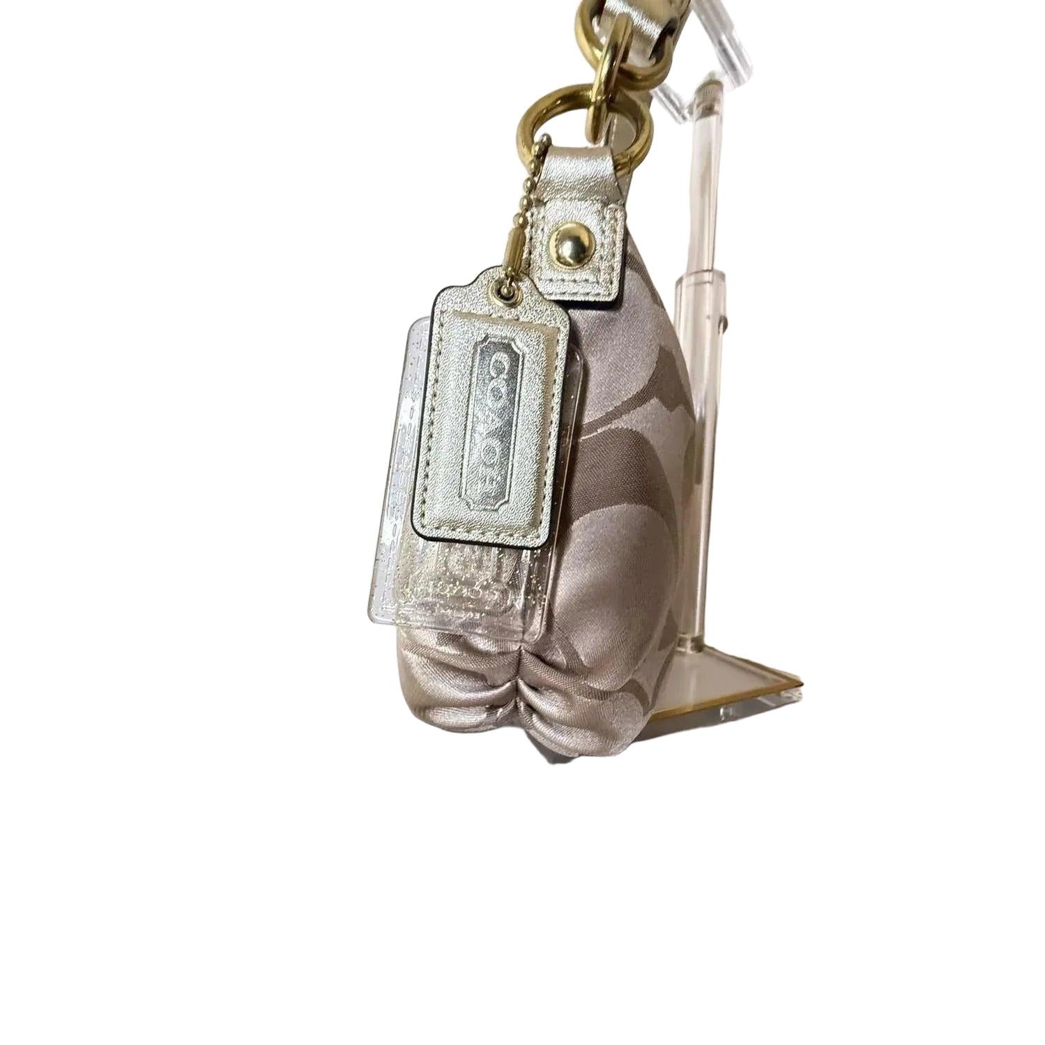 Coach Poppy Daisy Crossbody Bag - VeeLuxeCollectives