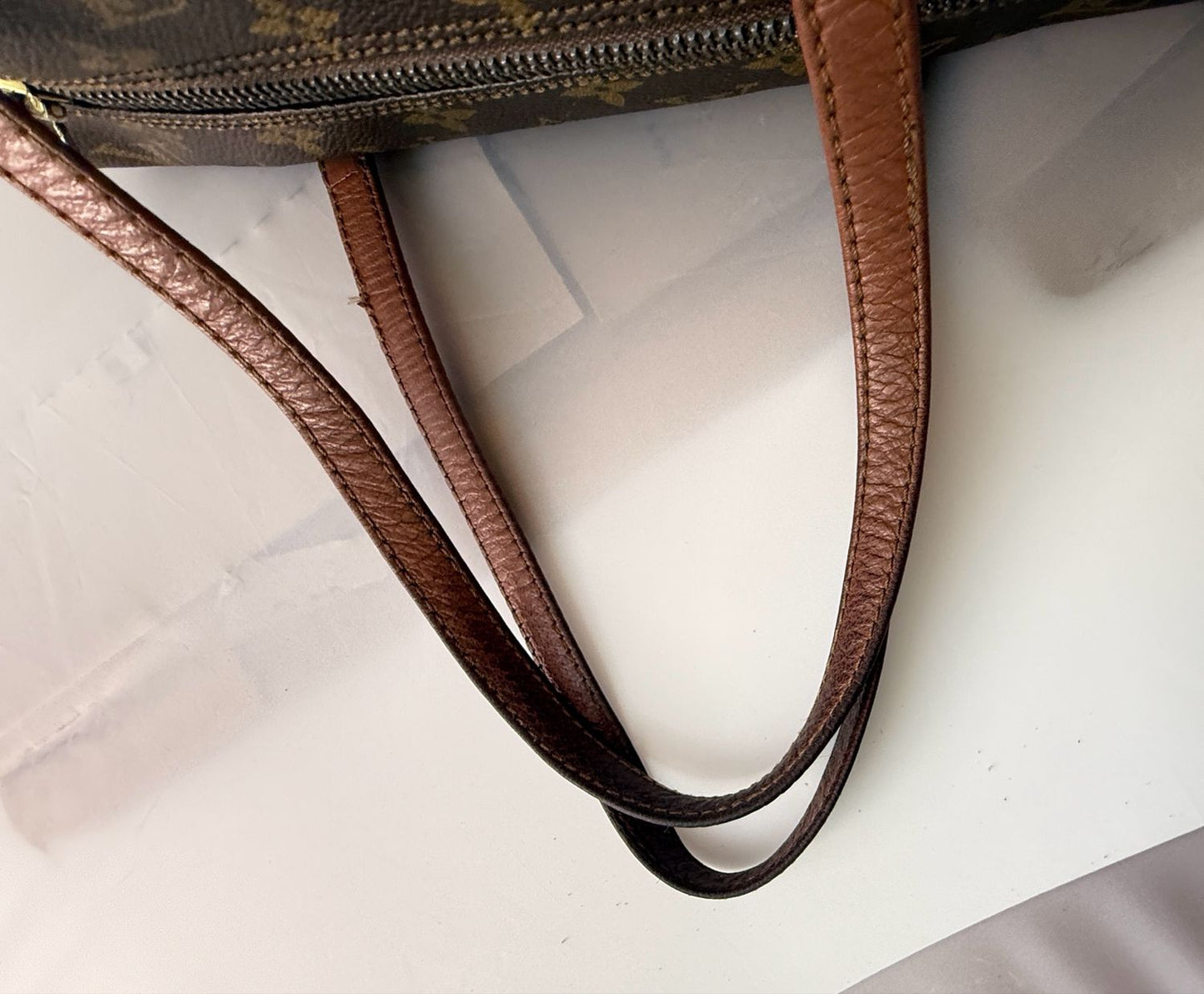 LV Papillon 26, back view