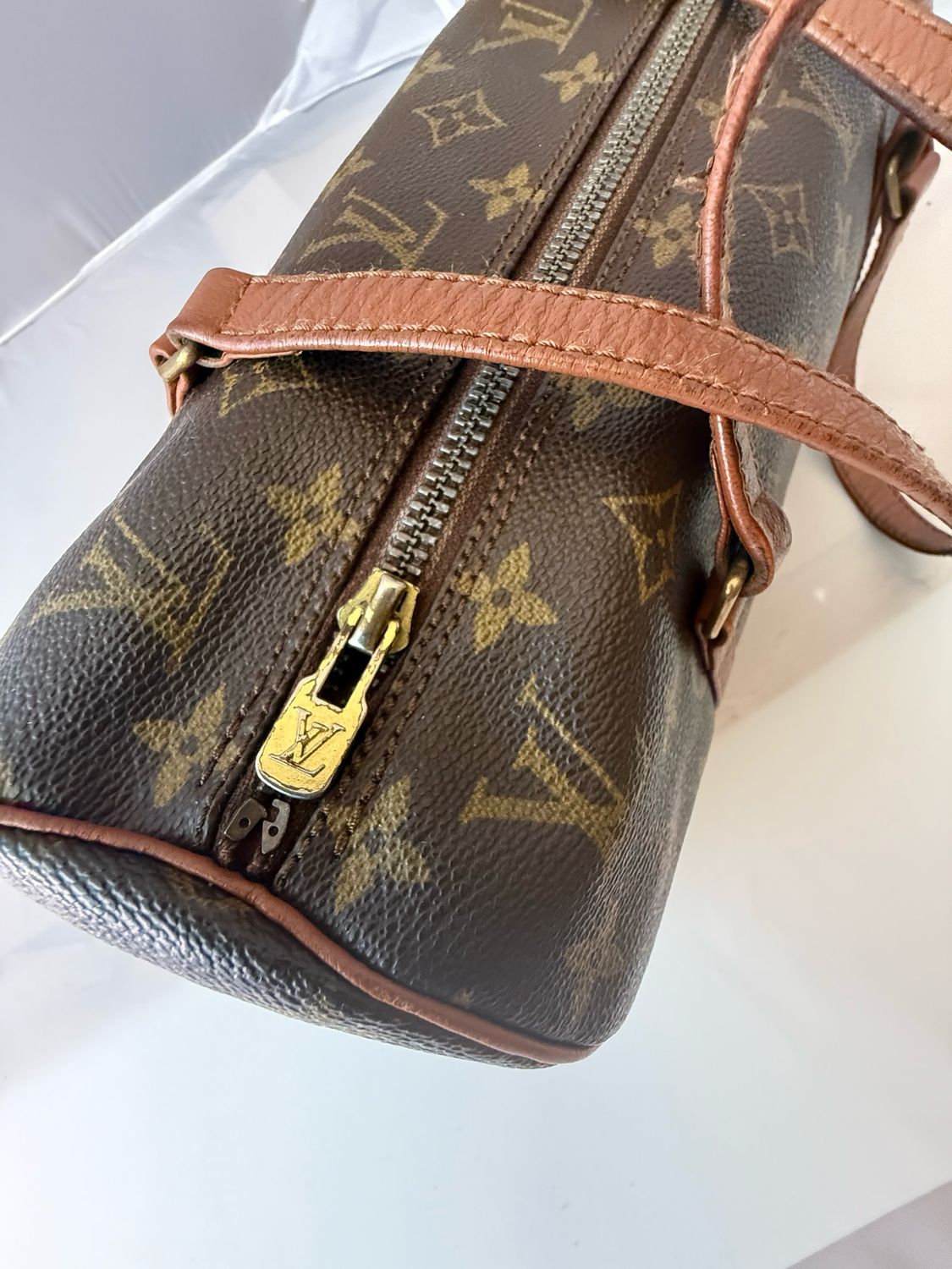 LV Papillon 26, condition close-up view 2