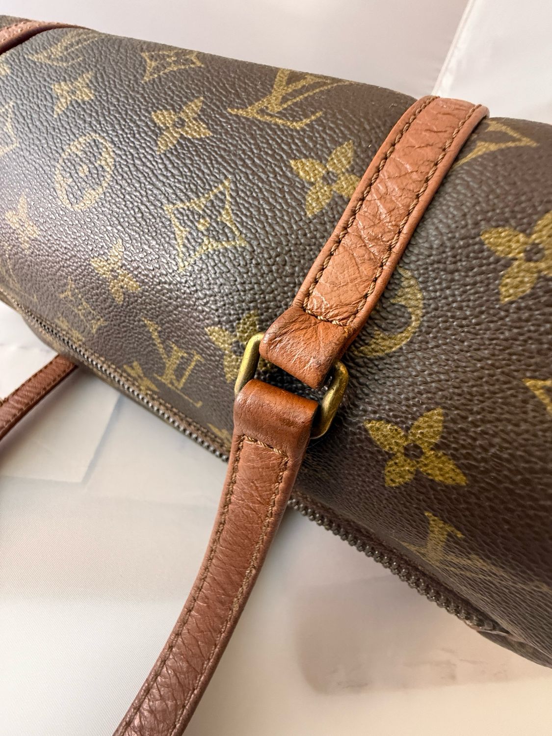 LV Papillon 26, additional angle view