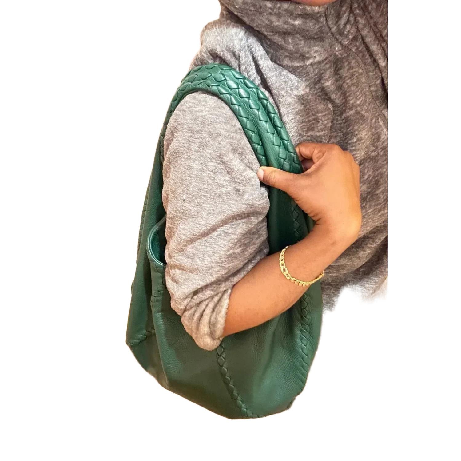 Bottega Veneta Green Intrecciato Trimmed Cervo Leather Hobo Bag - VeeLuxeCollectives