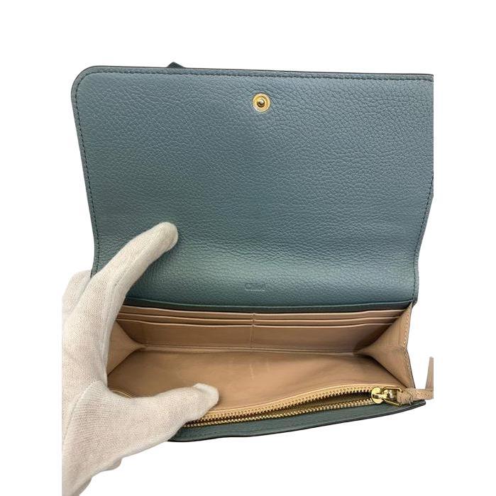 Chloé Alphabet Compact Green Leather Wallet for Women - VeeLuxeCollectives