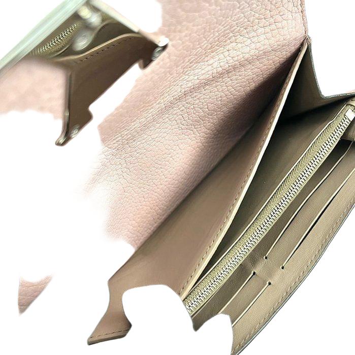 https://d2j6dbq0eux0bg.cloudfront.net/images/80136502/products/784996643/5550385007.jpg