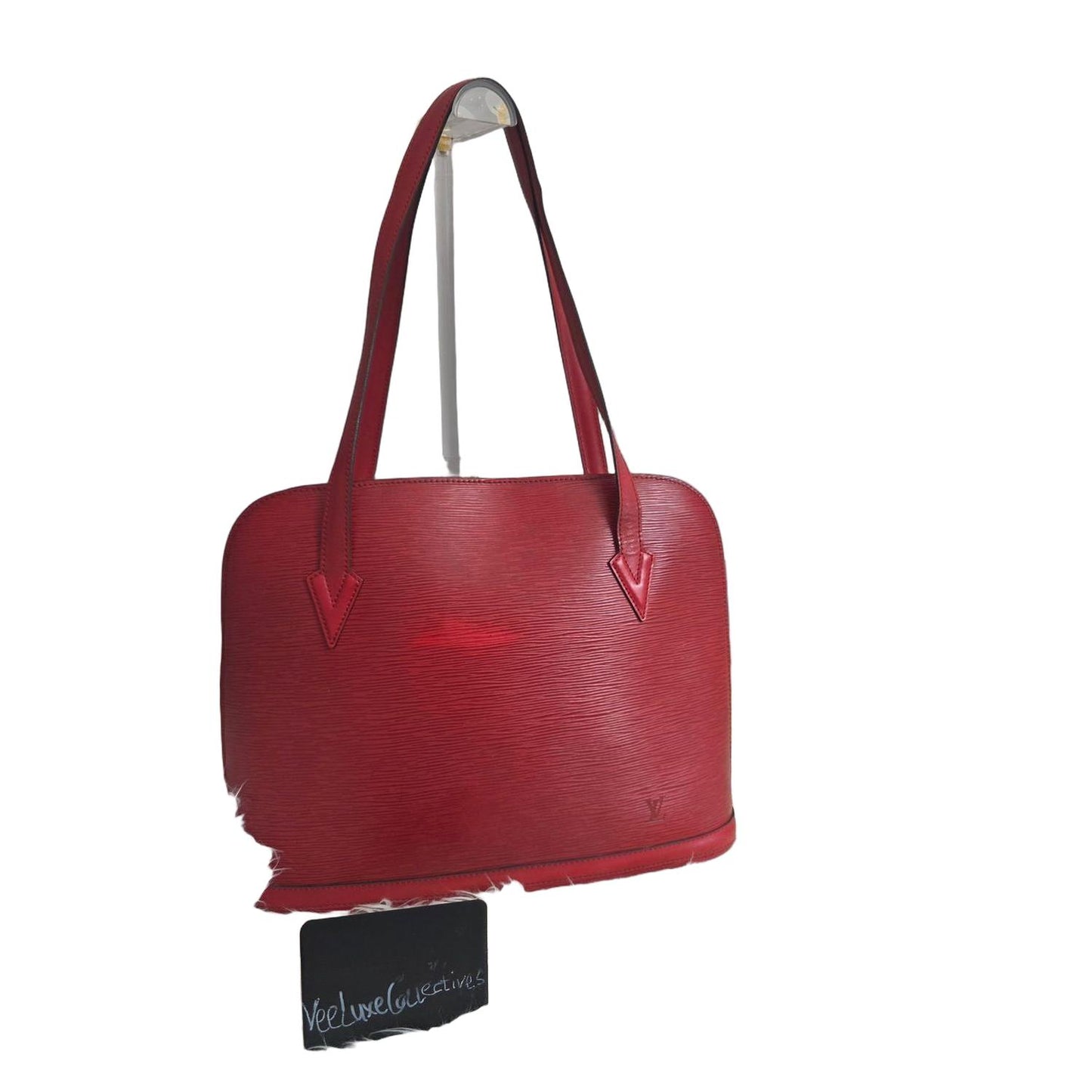 https://d2j6dbq0eux0bg.cloudfront.net/images/80136502/products/817768207/5600029735.jpg