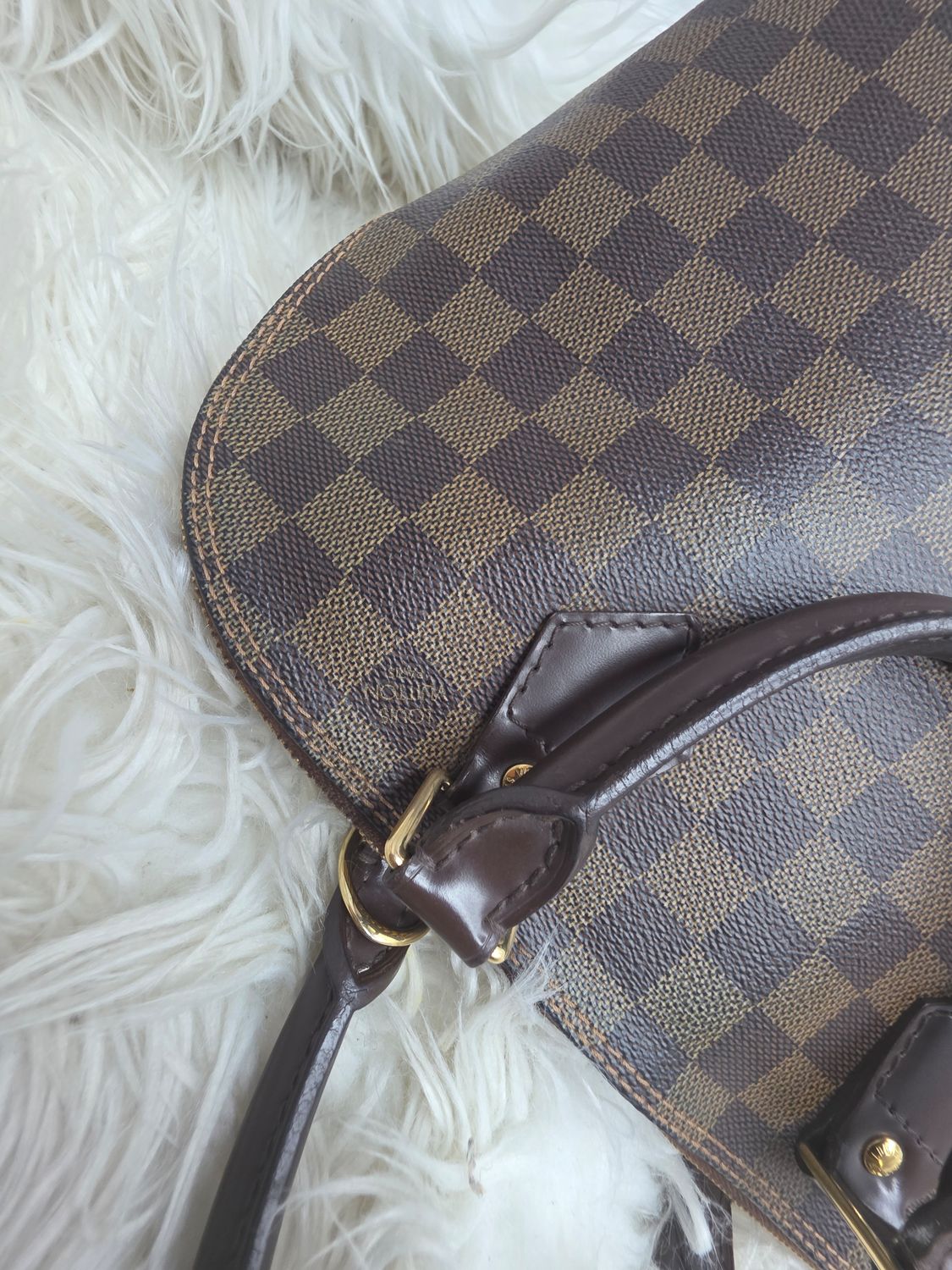 LV Alma PM, additional angle view 1