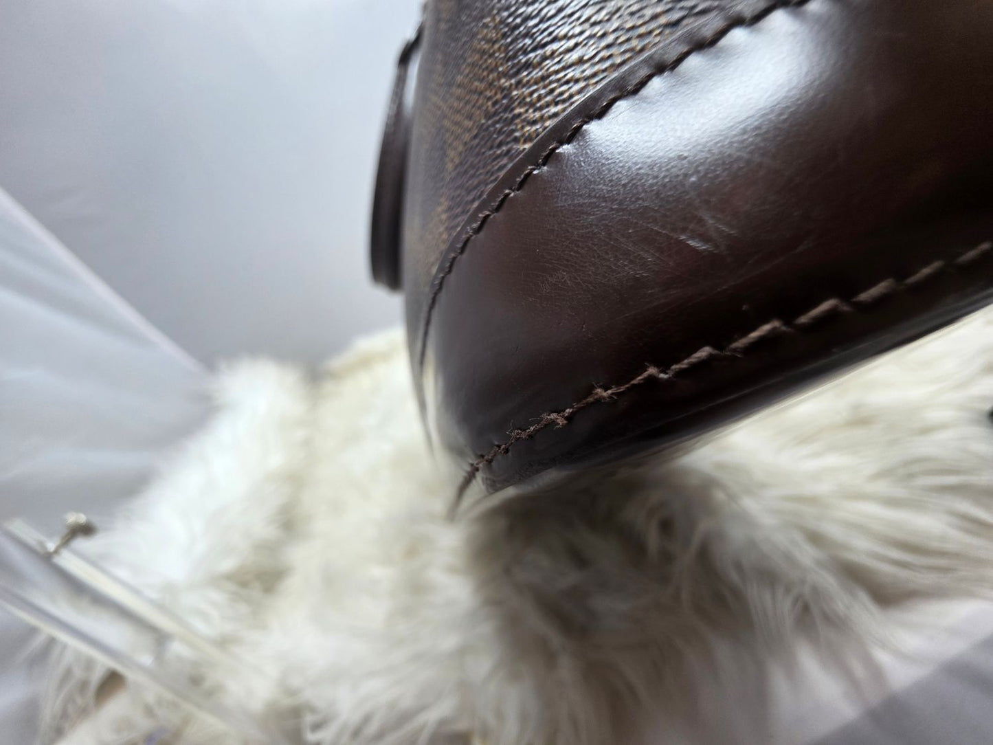 LV Alma PM, condition close-up view 4