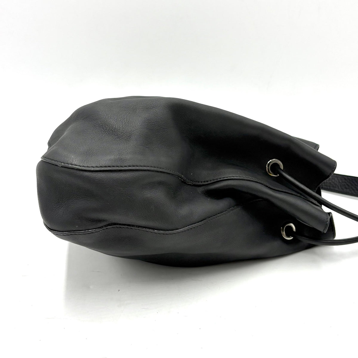Gucci Tom Ford Era Black Leather Drawstring Shoulder Bag