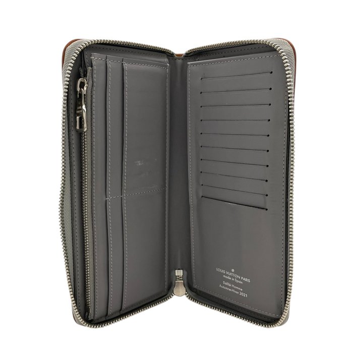 Louis Vuitton Monogram Mirror Zippy Wallet Vertical – Silver