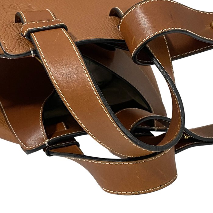 Loewe Hammock 2-Way Shoulder Bag – Brown Leather