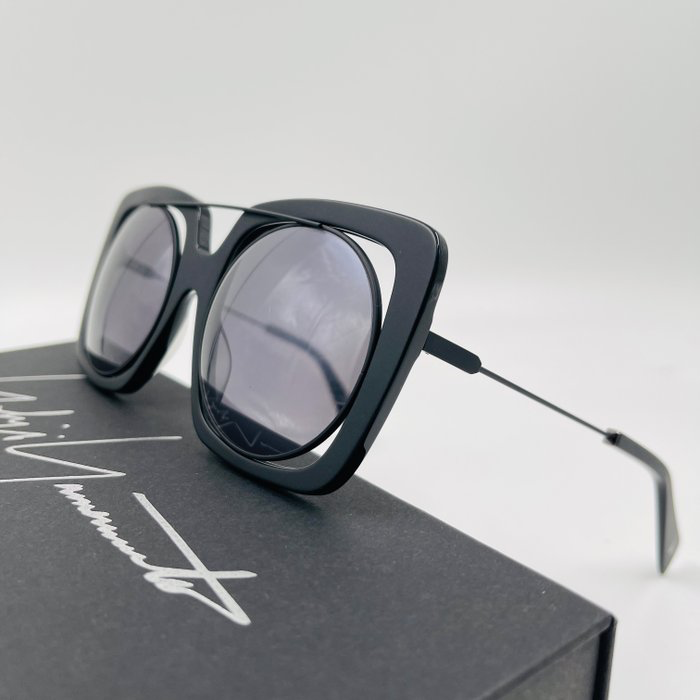 Yohji Yamamoto YY7009 Designer Sunglasses – Black, Unisex