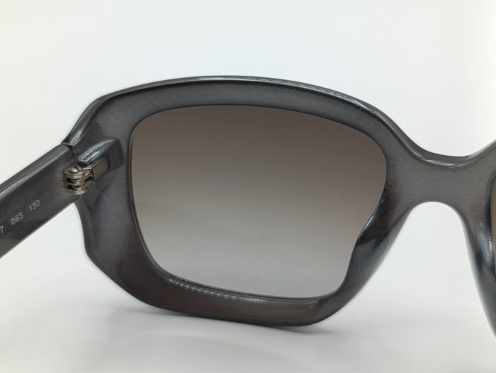 Fendi  Grey Sunglasses FS5327