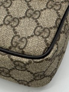 Gucci GG Supreme Front-Zip Crossbody Bag – Beige & Brown