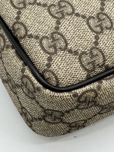 Gucci GG Supreme Front-Zip Crossbody Bag – Beige & Brown