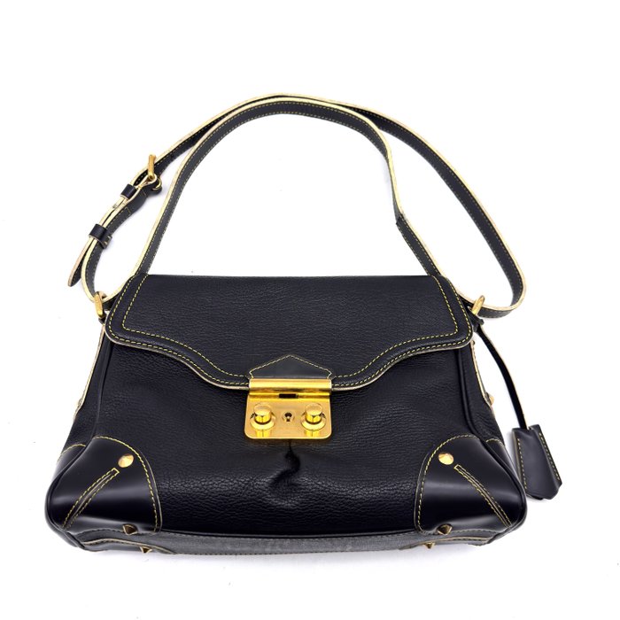 Louis Vuitton Suhali L’Essentiel Shoulder Bag – Noir Black Leather