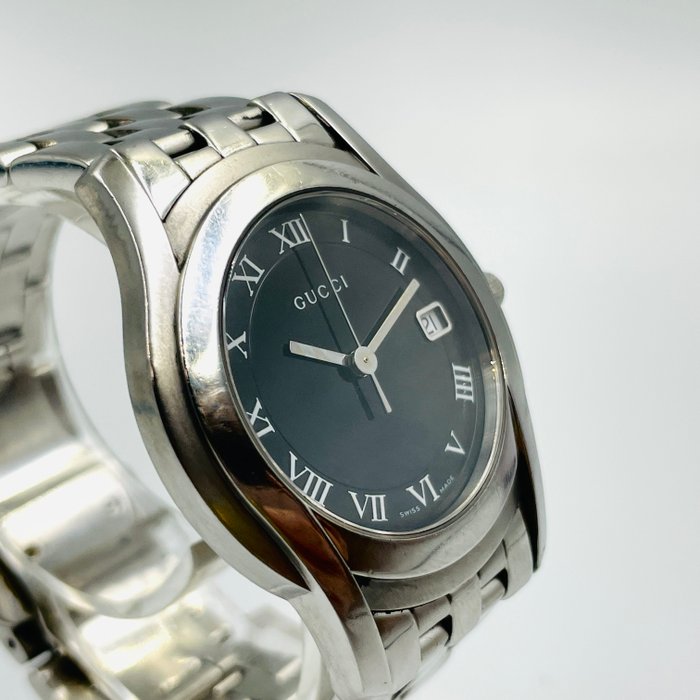 Gucci 5500M Men's Quartz Watch – Black Roman Numeral Dial, Swiss Made