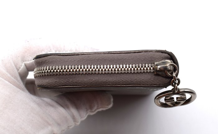 Gucci Long Bifold Wallet grey