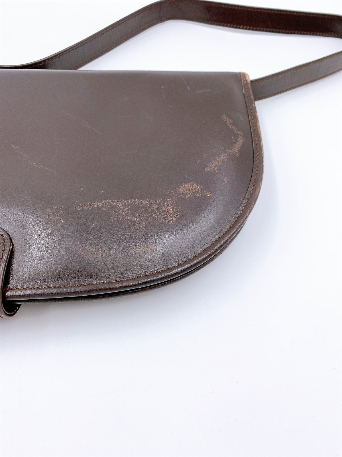 Gucci Vintage Brown Leather Shoulder Bag with Interlocking G Clasp