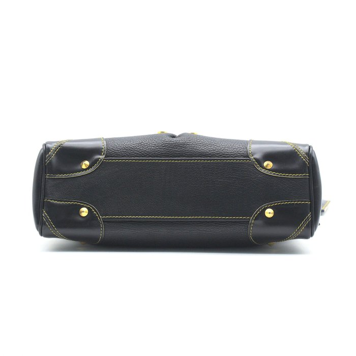 Louis Vuitton Suhali L’Essentiel Shoulder Bag – Noir Black Leather