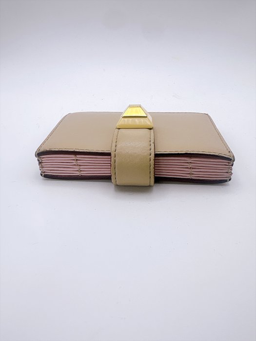 FENDI Beige Leather Card Case – Gold-Tone Geometric Hardware