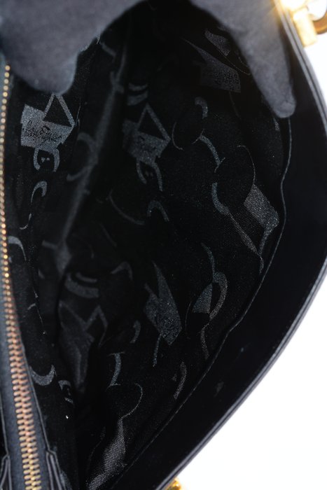 Salvatore Ferragamo Black Leather Shoulder Bag – Calf Leather