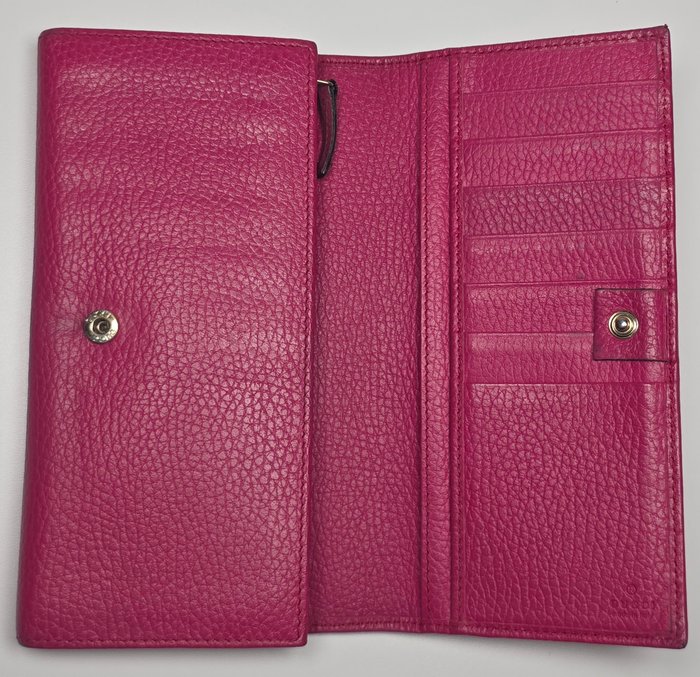 Gucci Pink Leather Long Bifold Wallet