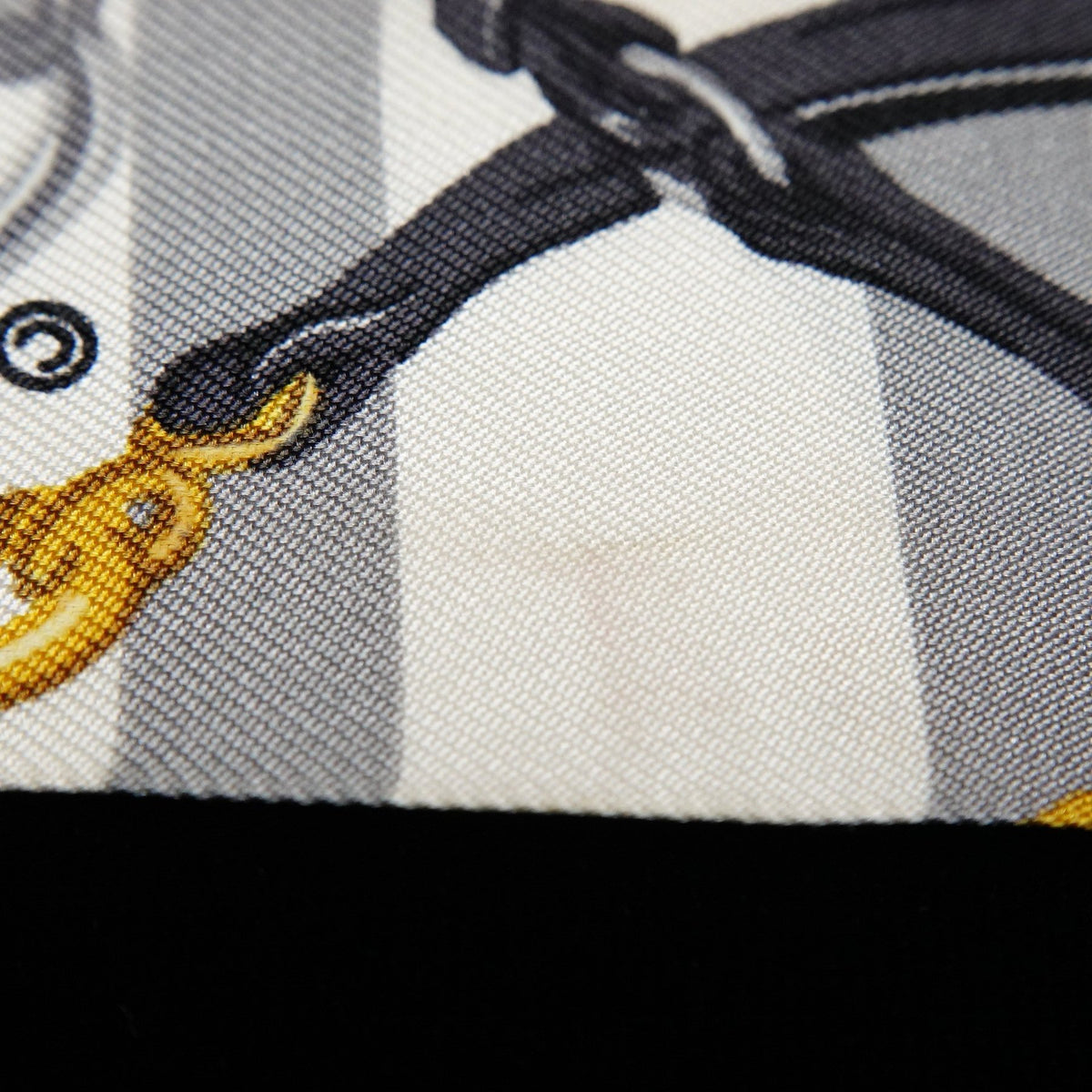 Hermès Twilly “Brides de Gala Bayadère” White and Yellow Silk Scarf