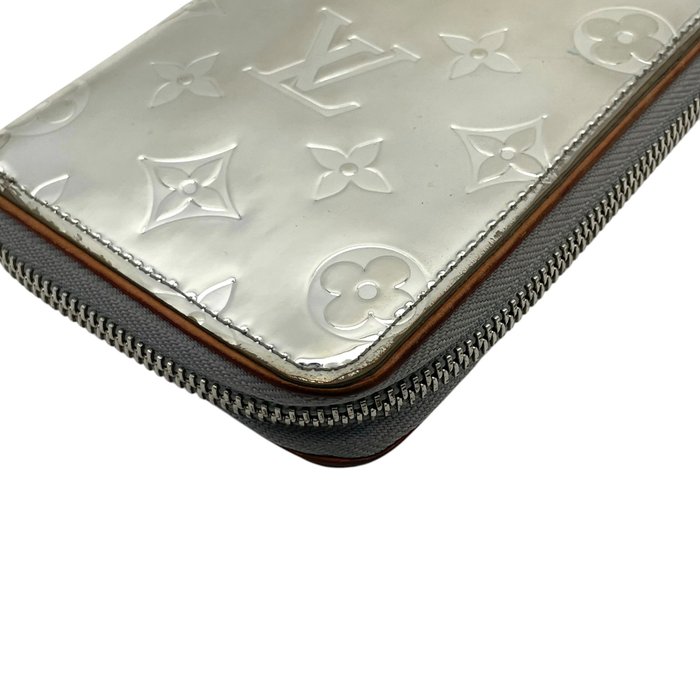 Louis Vuitton Monogram Mirror Zippy Wallet Vertical – Silver